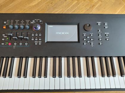 Yamaha-MODX8 weighted keys Great!